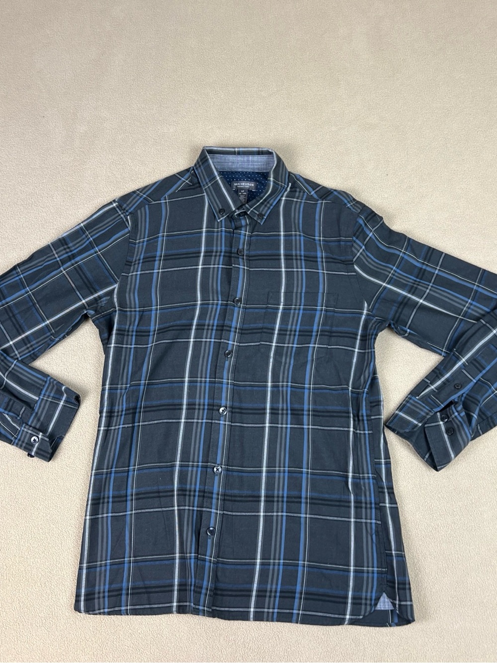 Van Heusen Never Tuck Button Up Plaid Dress Shirt, Black& Blue. Men's Sz S